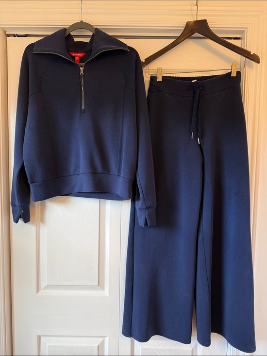 SPANX Pants - SPANX AirEssentials Matching Set – Navy Blue – Size Small